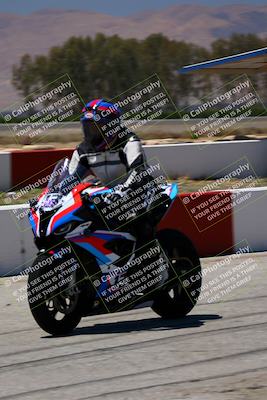 media/May-30-2022-Lets Ride (Mon) [[409d64cbb6]]/Around the Pits/